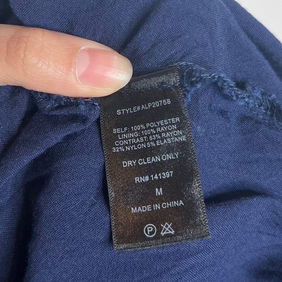 ASTR THE LABEL Lace Romper. Size Medium - Picture 8 of 9